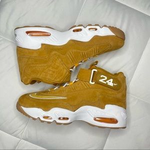 Nike Air Griffey Max 1
Wheat/Pollen-White
M 10